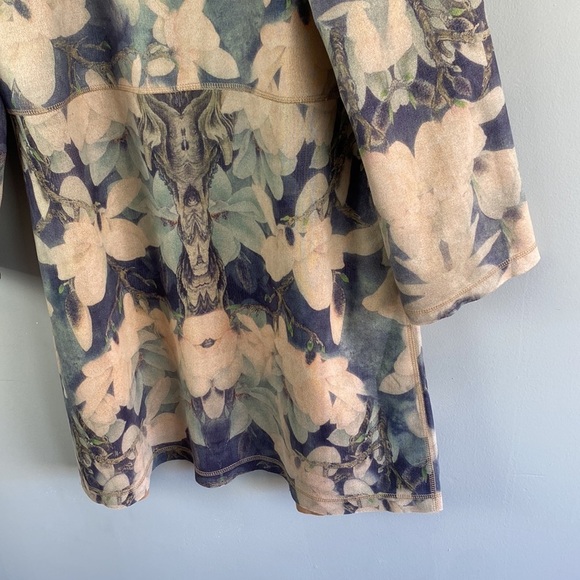 Solitaire Anthropologie Bohemian Blue Floral Soft Faux Suede Jacket Size Medium - Picture 11 of 14